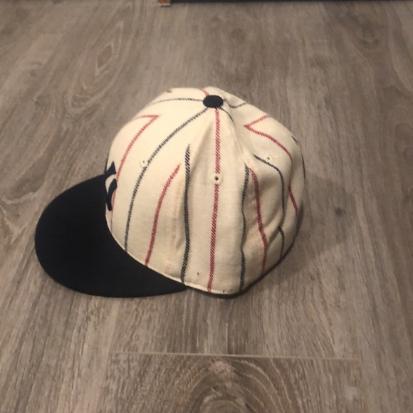 NWOT mens Yankee hat - Picture 3 of 6